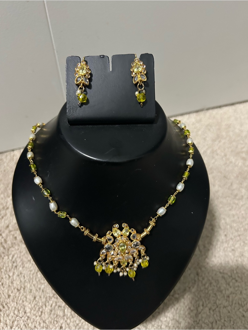 Gold-Tone Peridot & Pearl Pendant Necklace with Matching Earrings